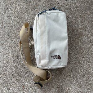 North Face Berkeley Field Bag 7L